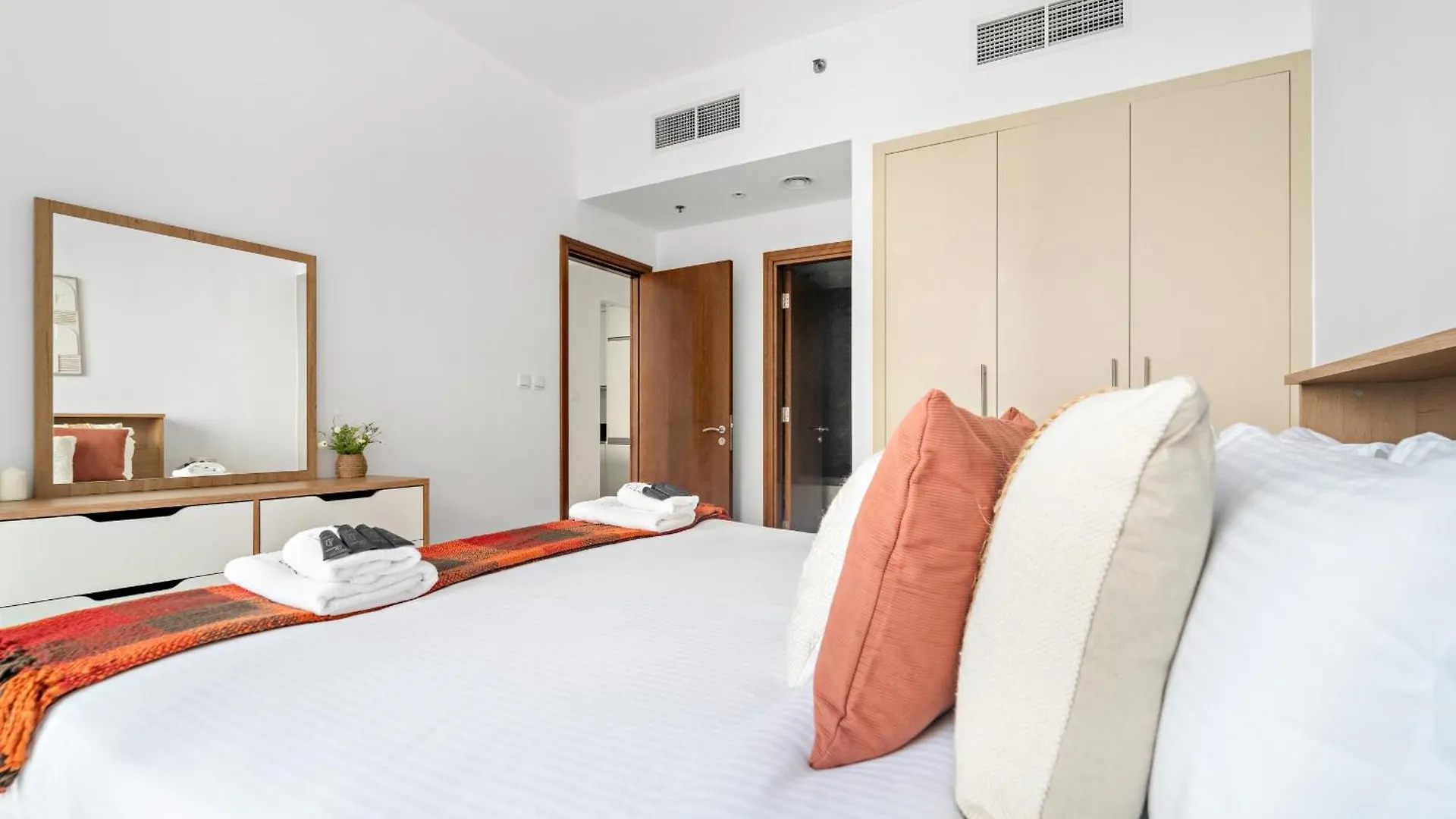 דובאי Stylish 1-Bdr Apartment With City View Noura Tower-23 איחוד האמירויות הערביות