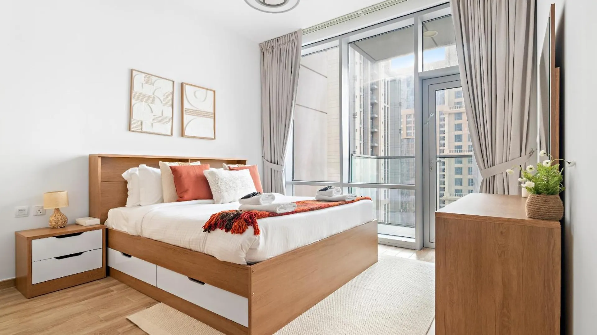 Stylish 1-Bdr Apartment With City View Noura Tower-23 Dubai