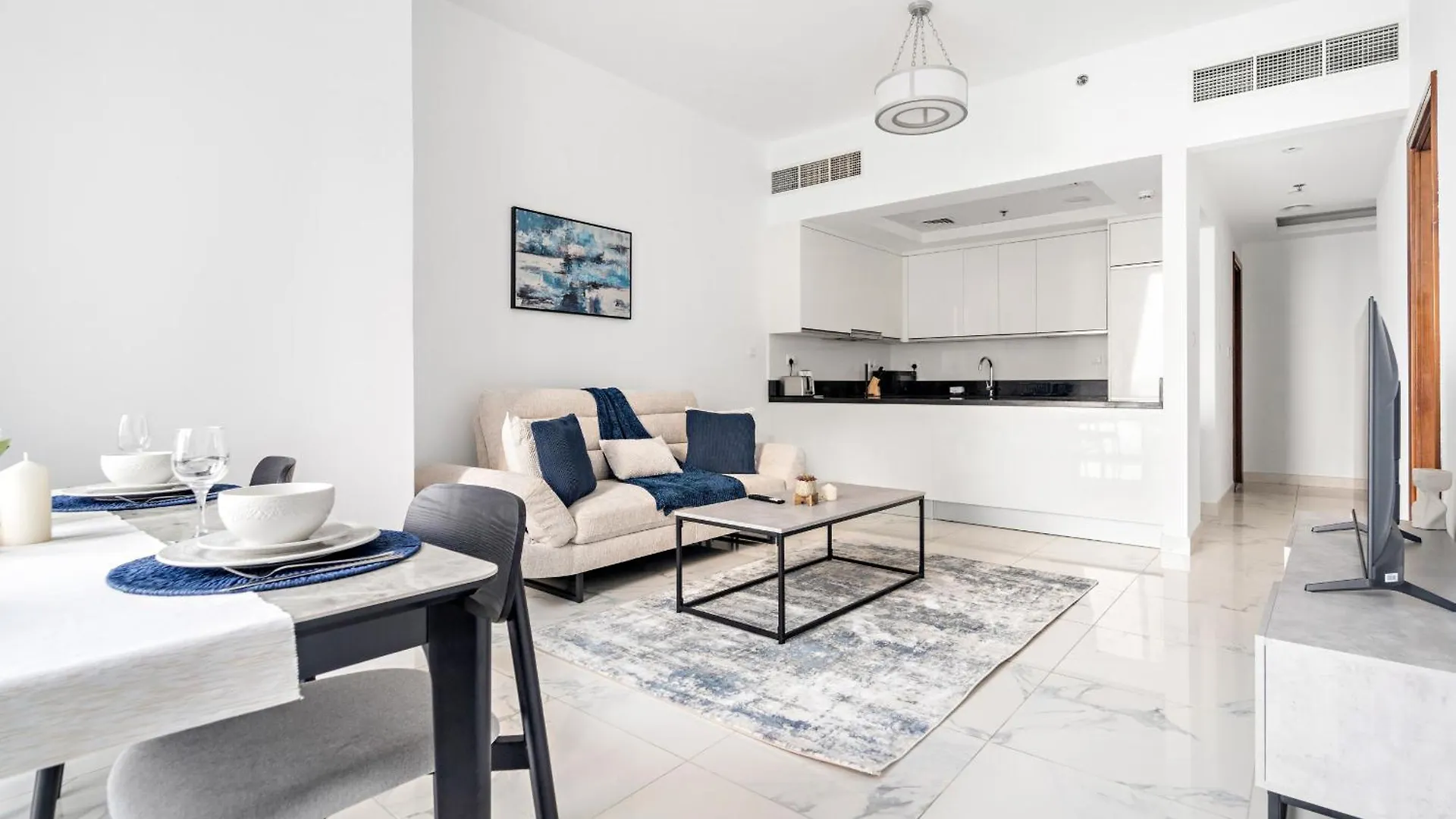 Stylish 1-Bdr Apartment With City View Noura Tower-23 Dubai